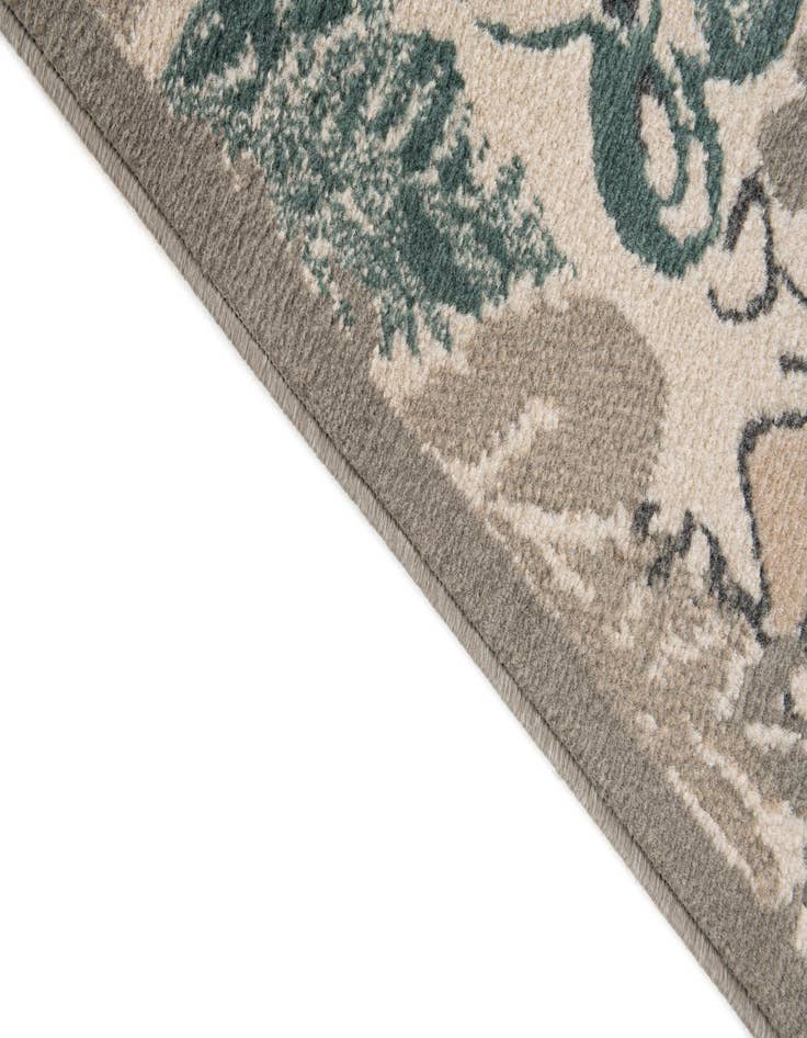 Detail image of  4' x 5' 7 Zoey Rug