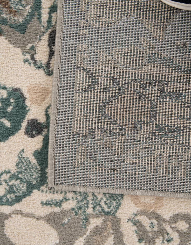 Detail image of  4' x 5' 7 Zoey Rug