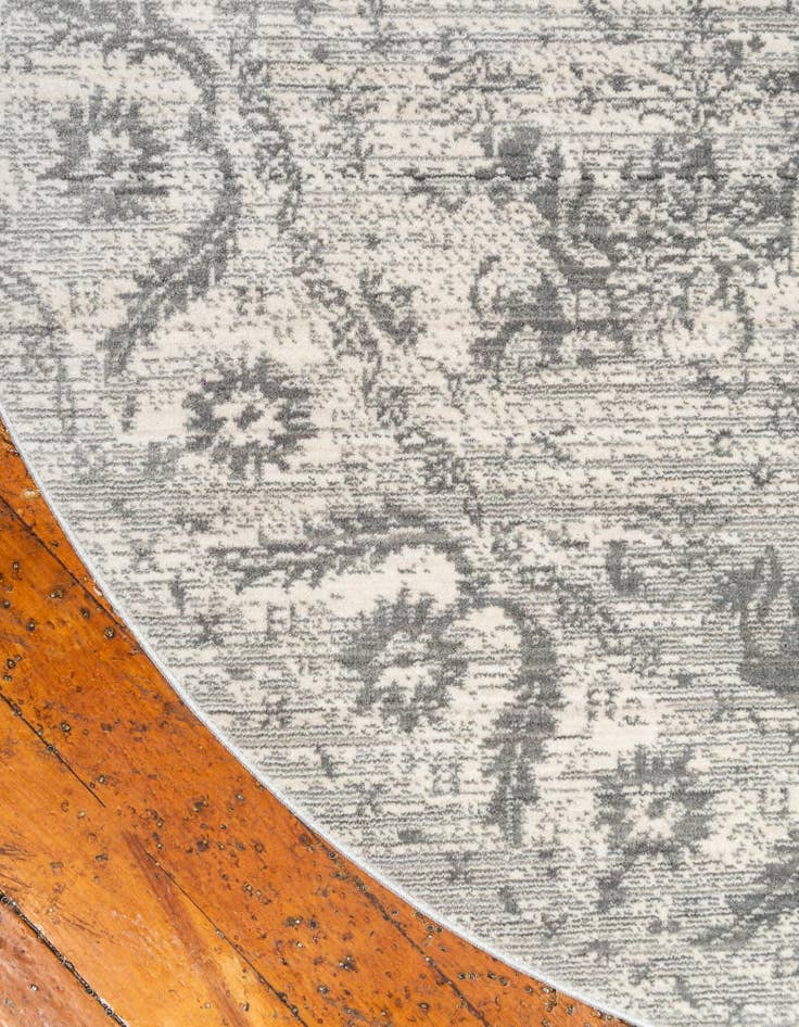 Detail image of 6' x 6' Alexis Round Rug