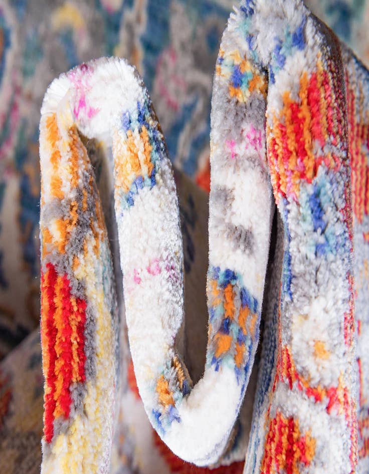 Detail image of  8' x 8' Alexis Round Rug