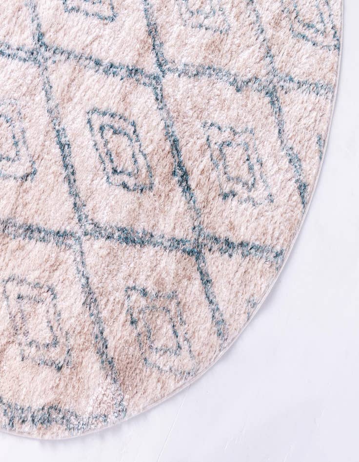 Detail image of  4' 7 x 4' 7 Artemis Round Rug