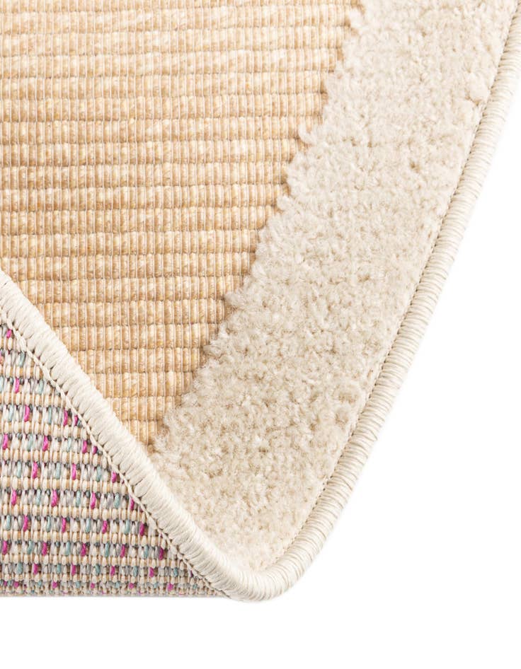 Detail image of  5' 3 x 5' 3  Washable Aruba Indoor / Outdoor Round Rug