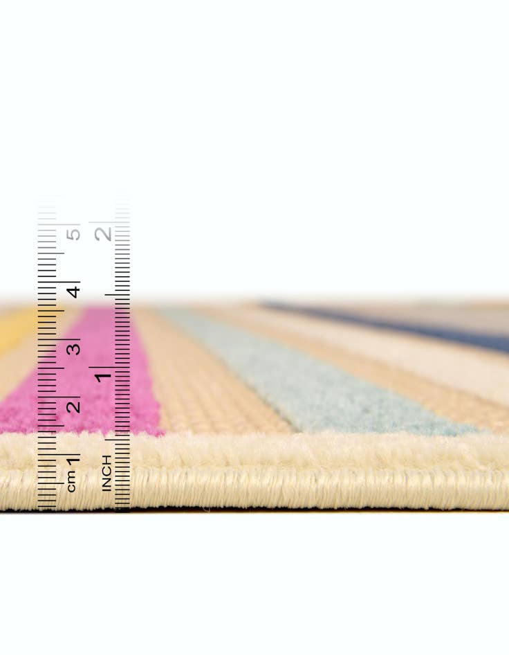 Detail image of  5' 3 x 5' 3  Washable Aruba Indoor / Outdoor Round Rug