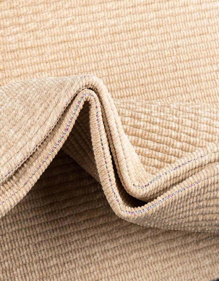 Detail image of  3' 3 x 3' 3  Washable Aruba Indoor / Outdoor Round Rug