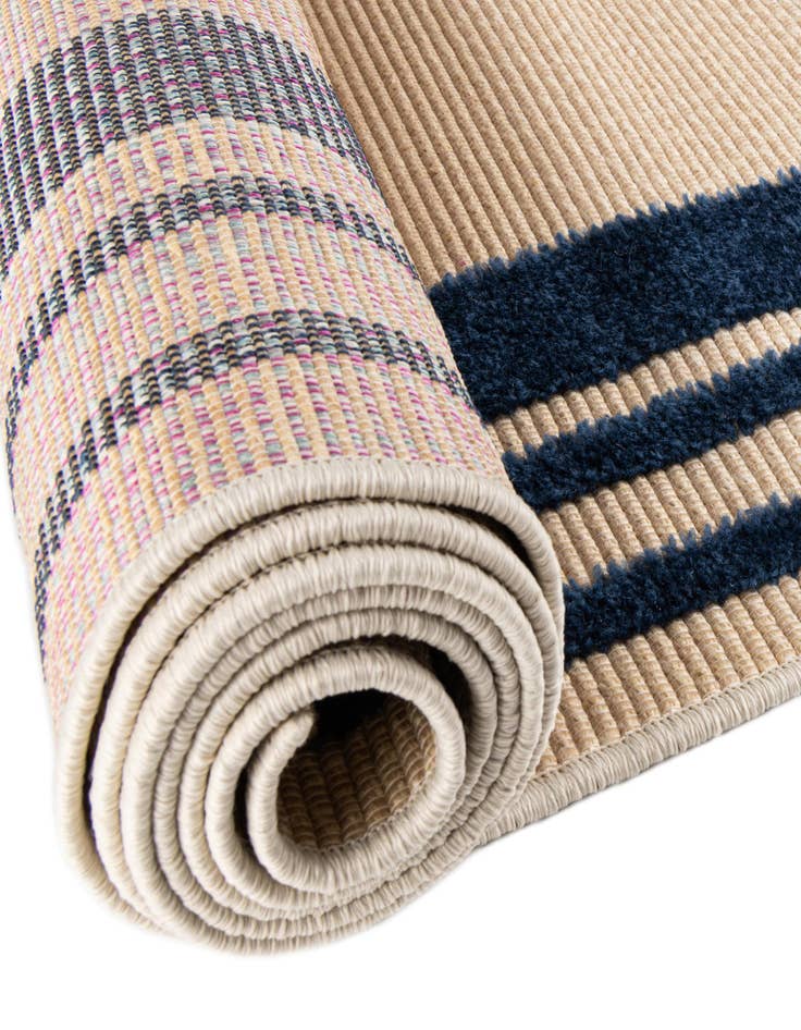 Detail image of  3' 3 x 3' 3  Washable Aruba Indoor / Outdoor Round Rug