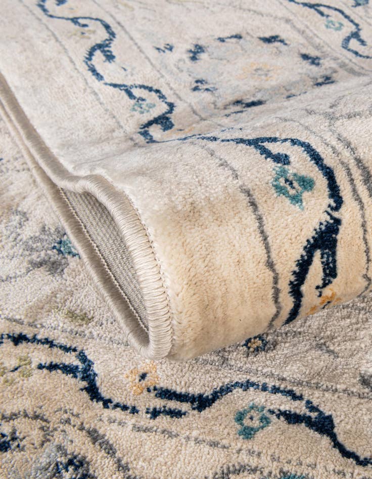 Detail image of  10' x 10' Dahlia Round Rug