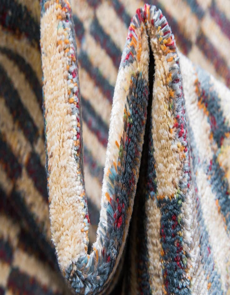 Detail image of  8' 2 x 8' 2 Dakota Round Rug