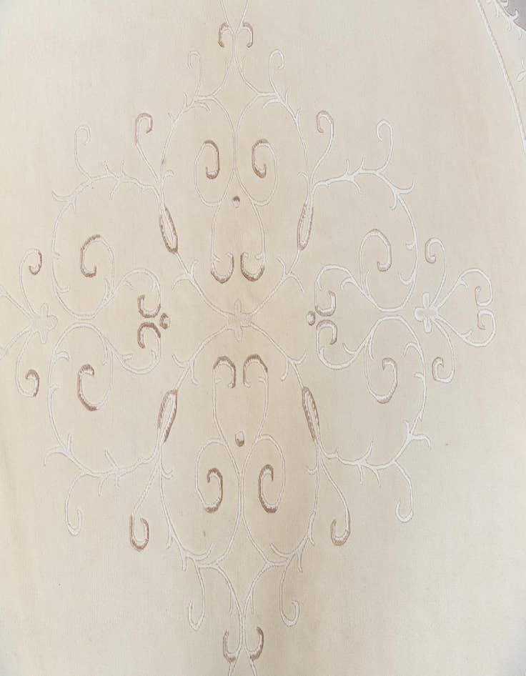 Detail image of  9' 9 x 9' 9  Hand Knotted Darya Wool Round Rug