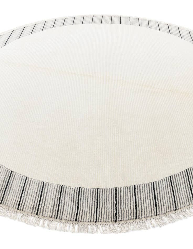 Detail image of  6' 6 x 6' 6  Hand Knotted Darya Wool Round Rug