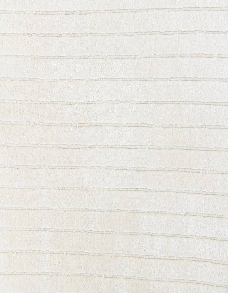 Detail image of  6' 6 x 6' 6  Hand Knotted Darya Wool Round Rug