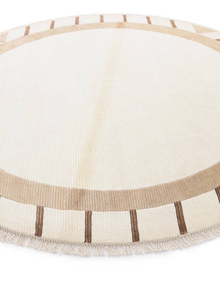 Detail image of  6' 6 x 6' 6  Hand Knotted Darya Wool Round Rug