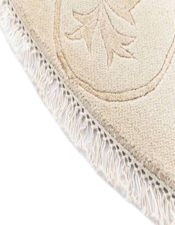 Detail image of  6' 5 x 6' 5  Hand Knotted Darya Wool Round Rug