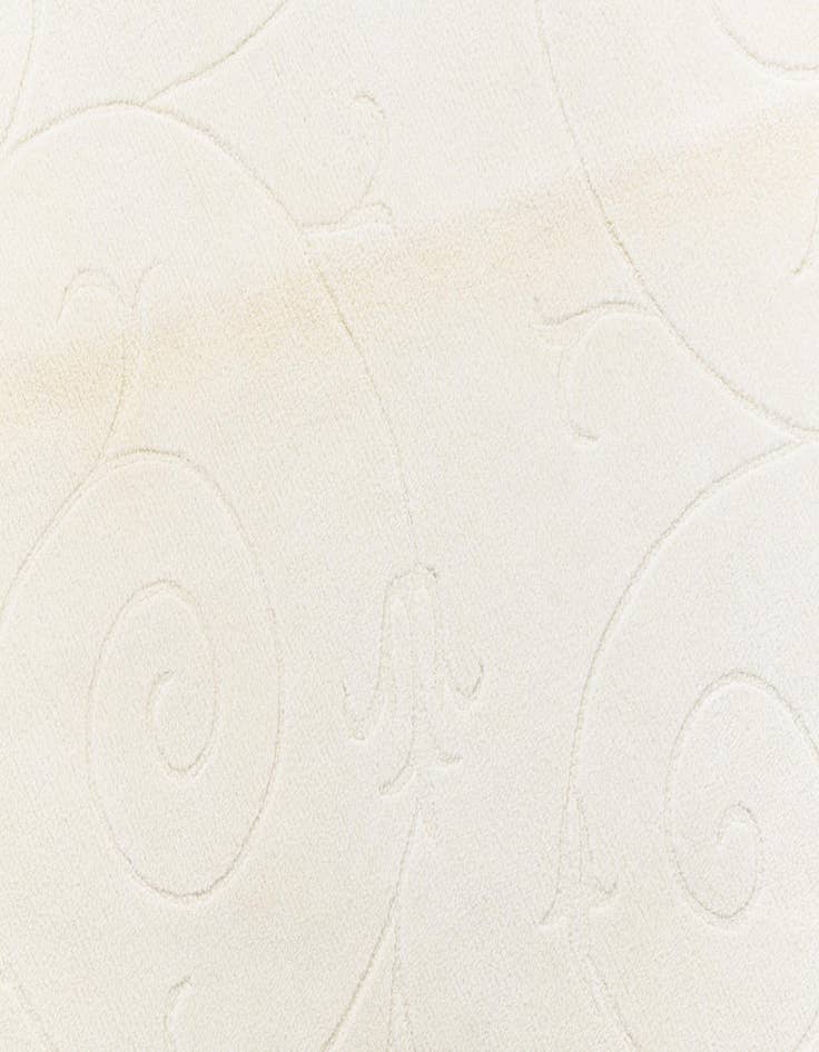 Detail image of  6' 5 x 6' 5  Hand Knotted Darya Wool Round Rug