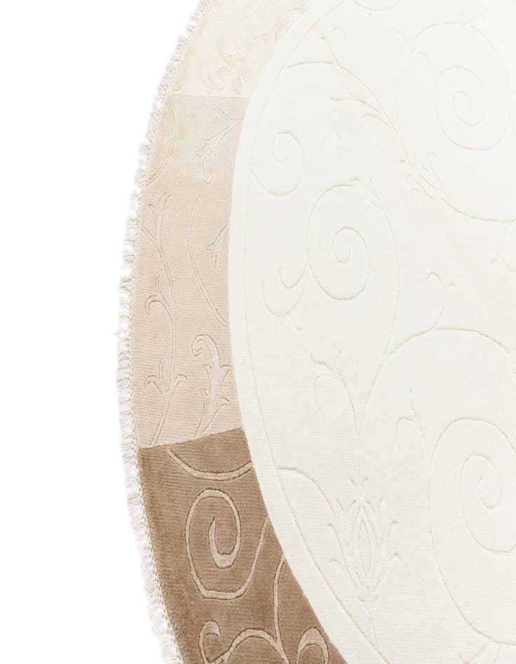 Detail image of  6' 7 x 6' 7  Hand Knotted Darya Wool Round Rug