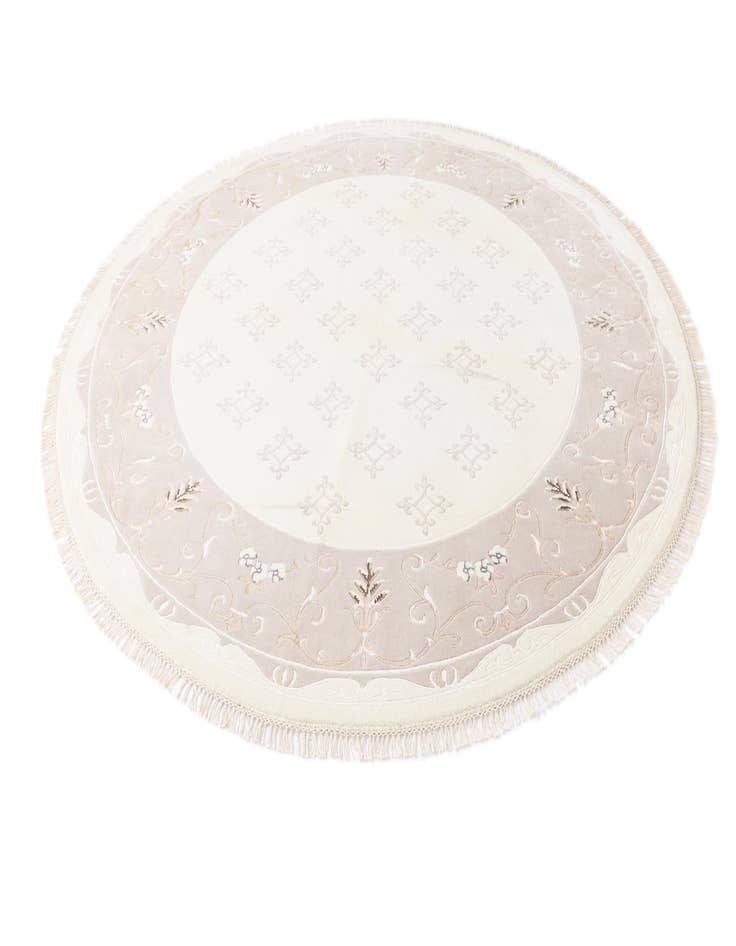 Detail image of  8' 4 x 8' 4  Hand Knotted Darya Wool Round Rug