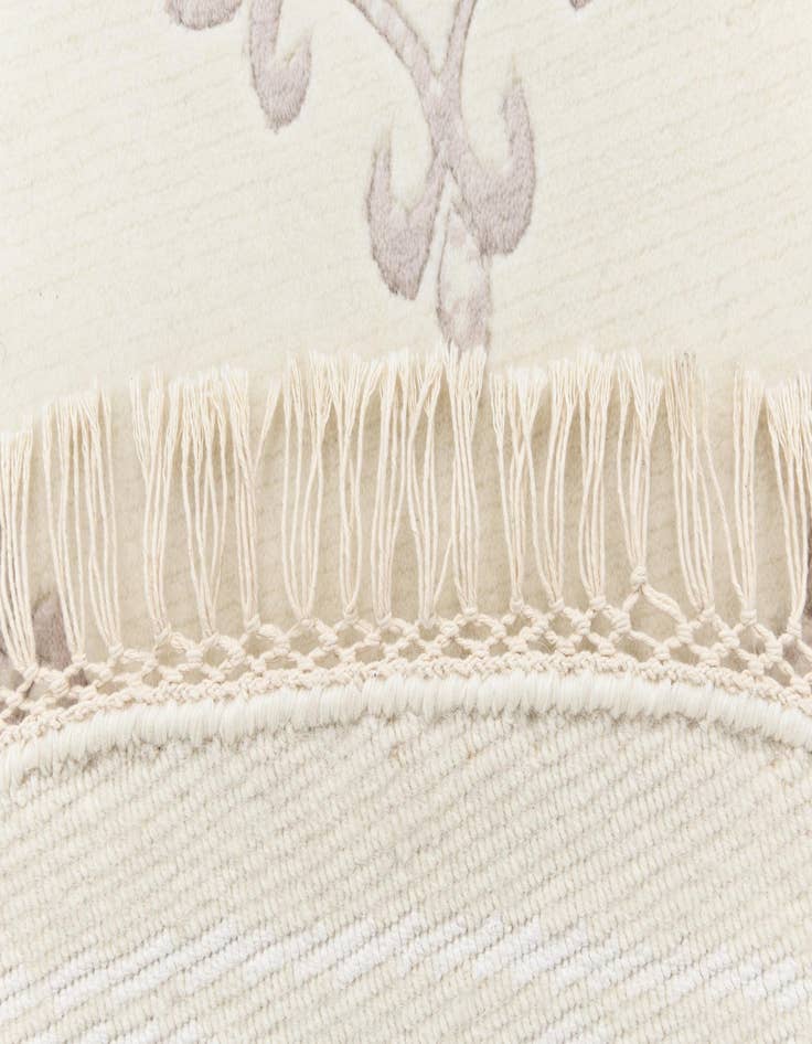 Detail image of  8' 4 x 8' 4  Hand Knotted Darya Wool Round Rug
