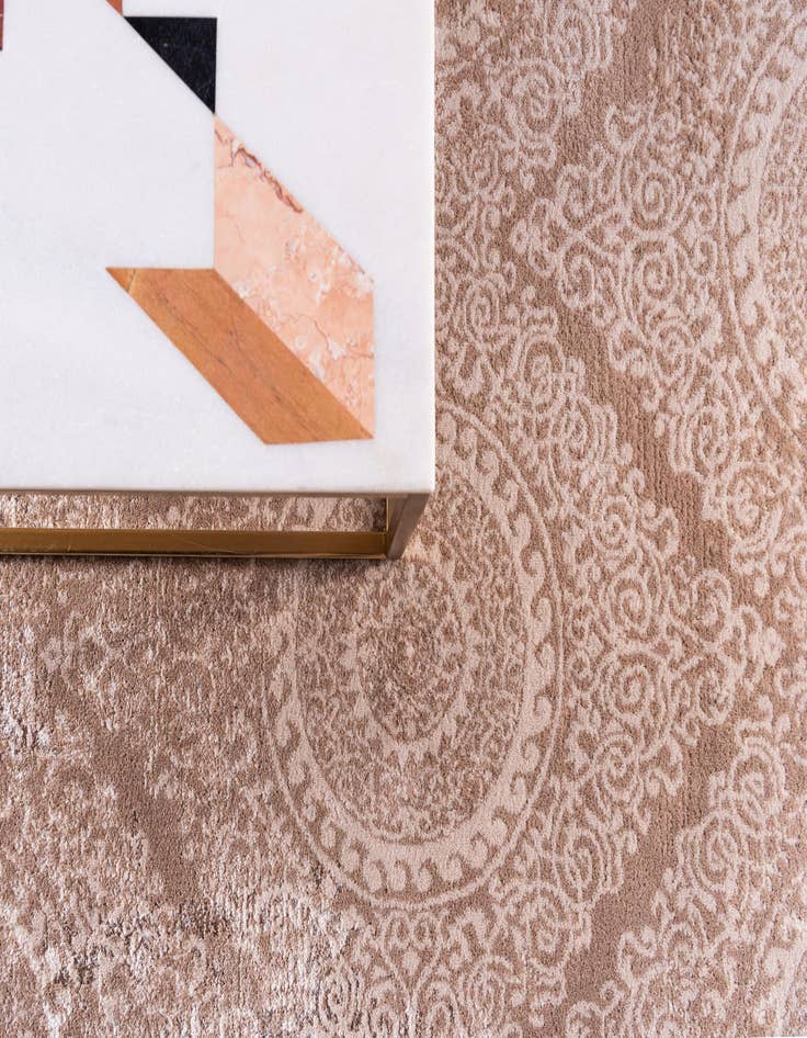 Detail image of  6' x 6' Estate Round Rug