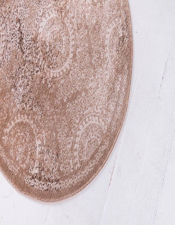 Detail image of  6' x 6' Estate Round Rug