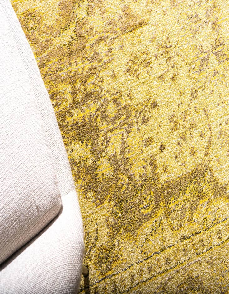 Detail image of  8' x 8'  Washable Fleur Round Rug