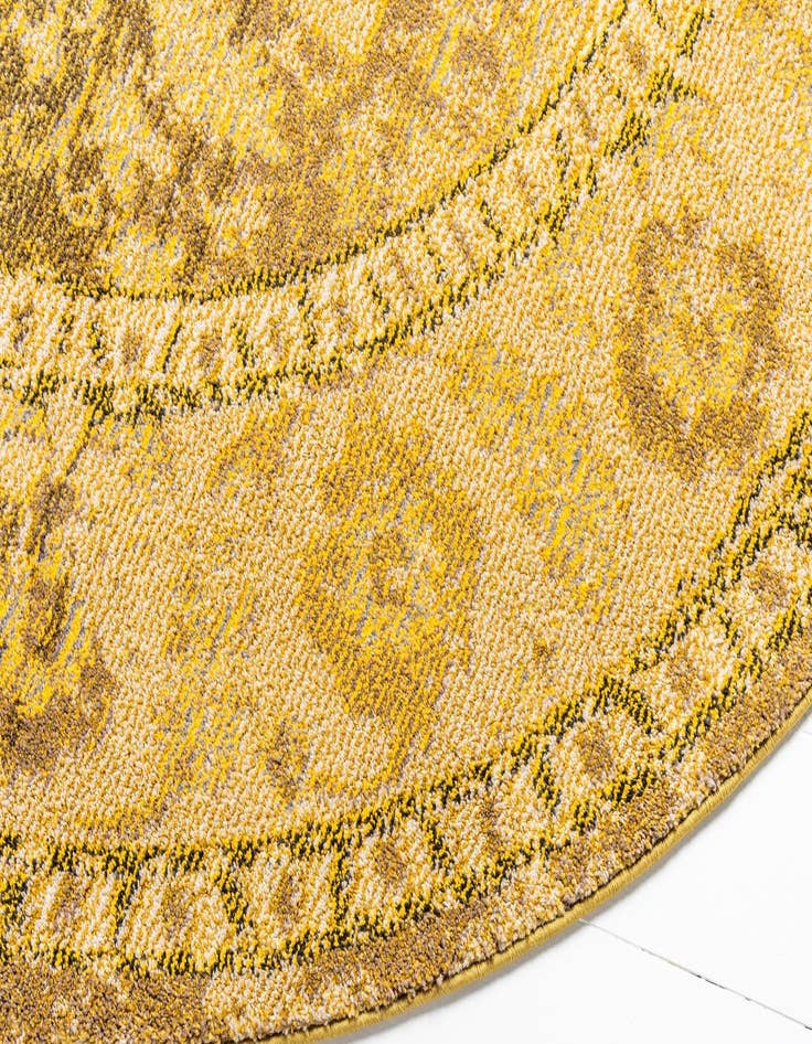 Detail image of  8' x 8'  Washable Fleur Round Rug