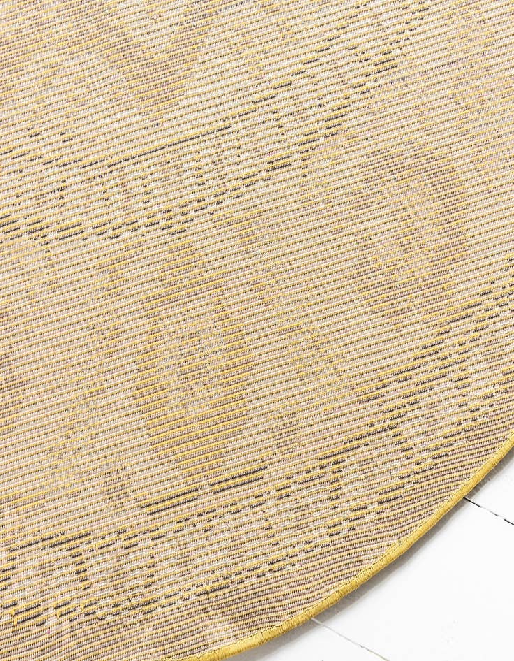 Detail image of  8' x 8'  Washable Fleur Round Rug