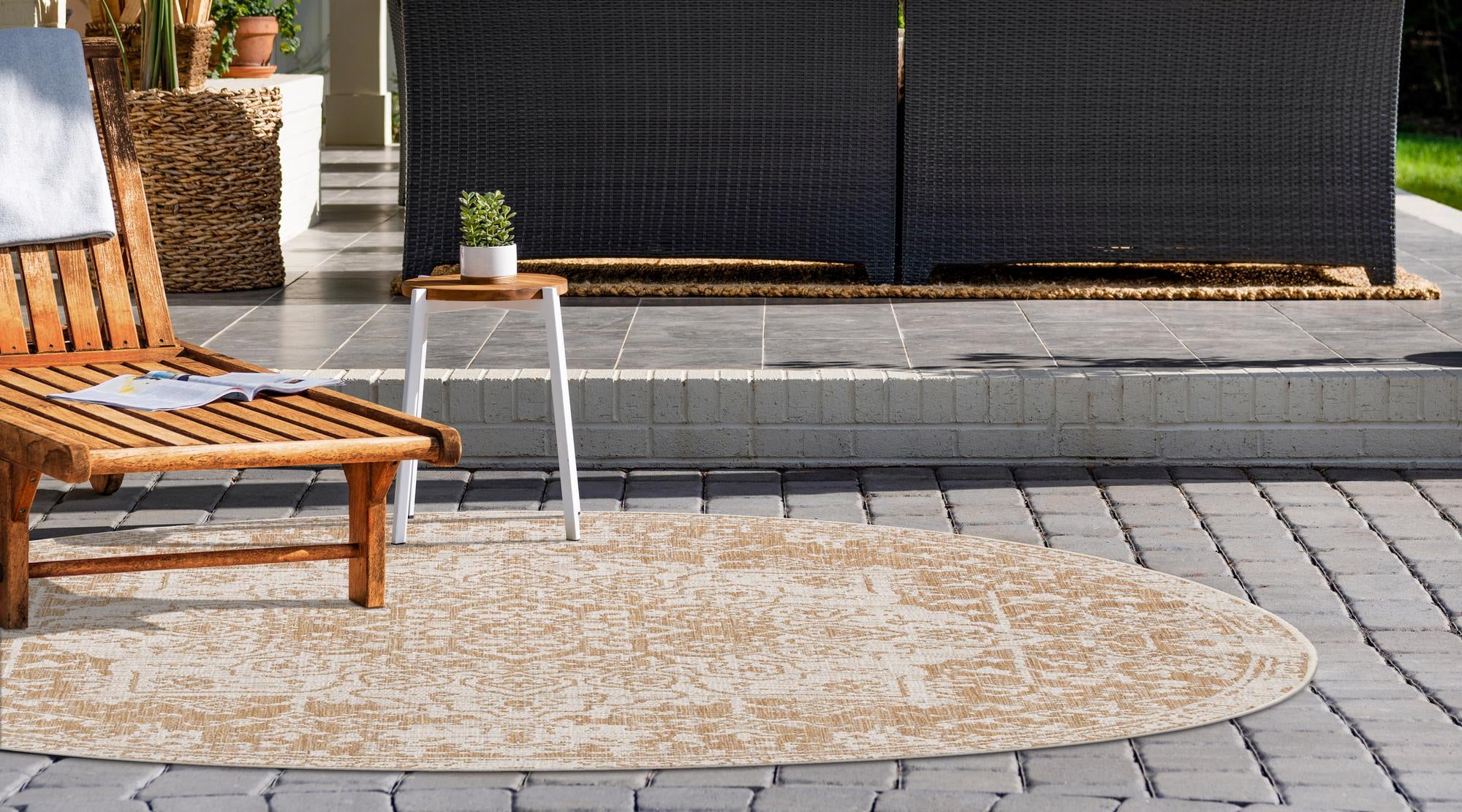 Primary image  7' x 7'  Washable Jill Zarin Indoor / Outdoor Round Rug