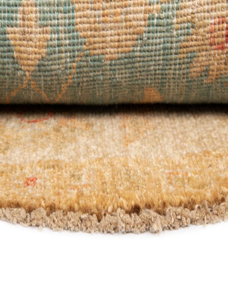 Detail image of  4' 9 x 4' 9 Kaizar Wool Round Rug