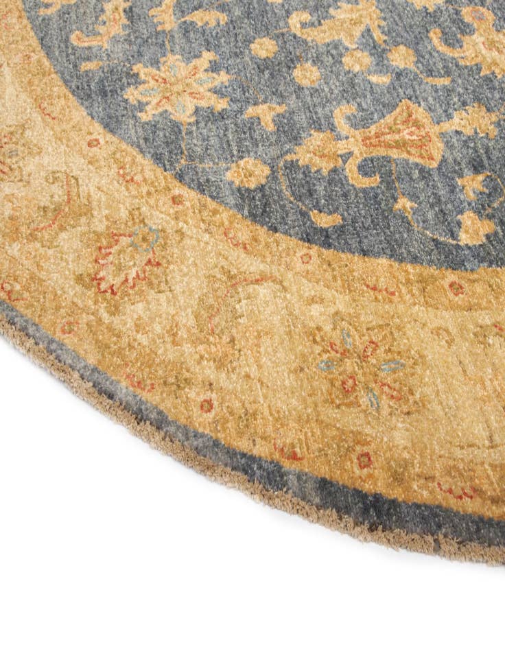 Detail image of  6' 5 x 6' 8 Kaizar Wool Round Rug