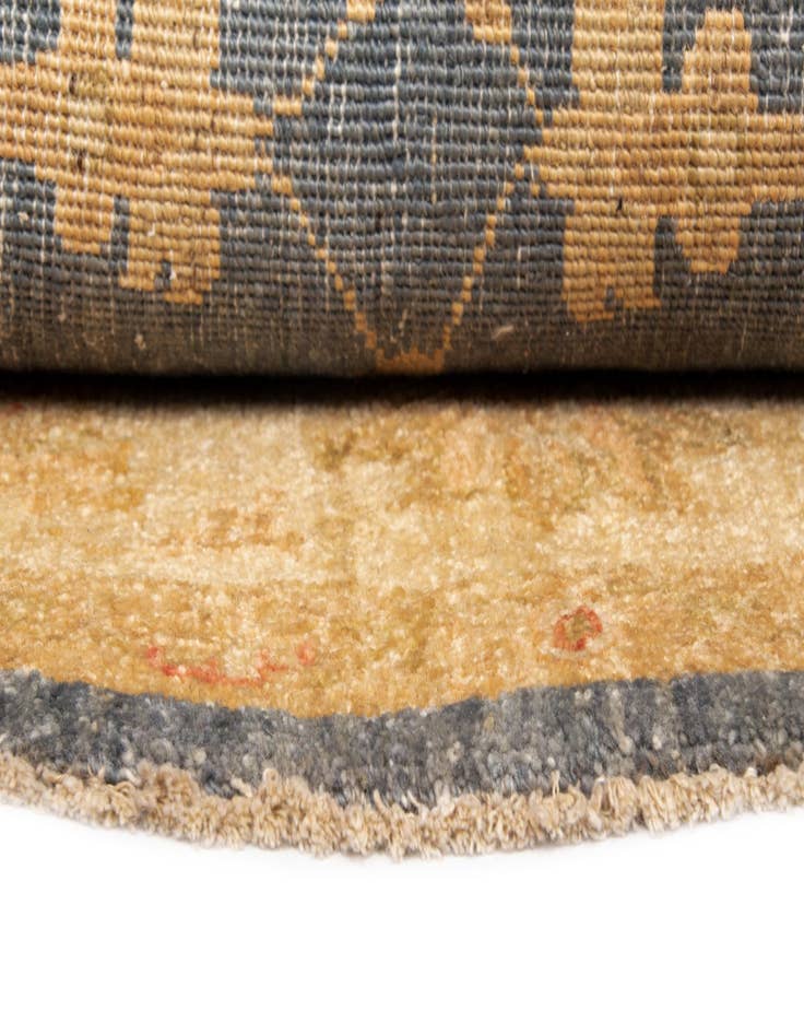 Detail image of  6' 5 x 6' 8 Kaizar Wool Round Rug