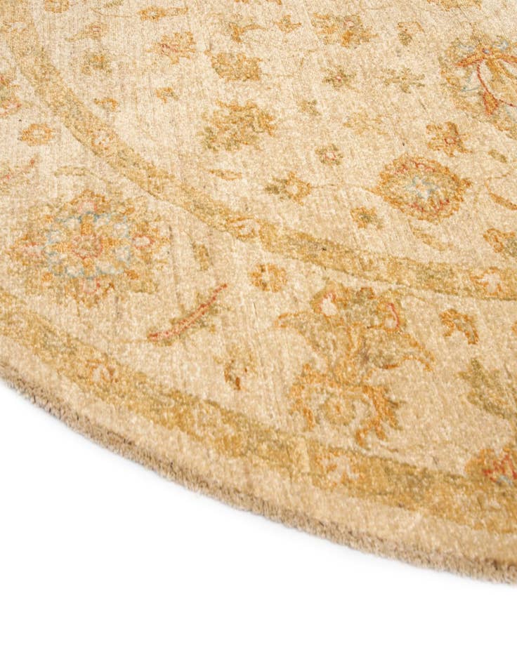 Detail image of  6' 8 x 6' 9 Kaizar Wool Round Rug