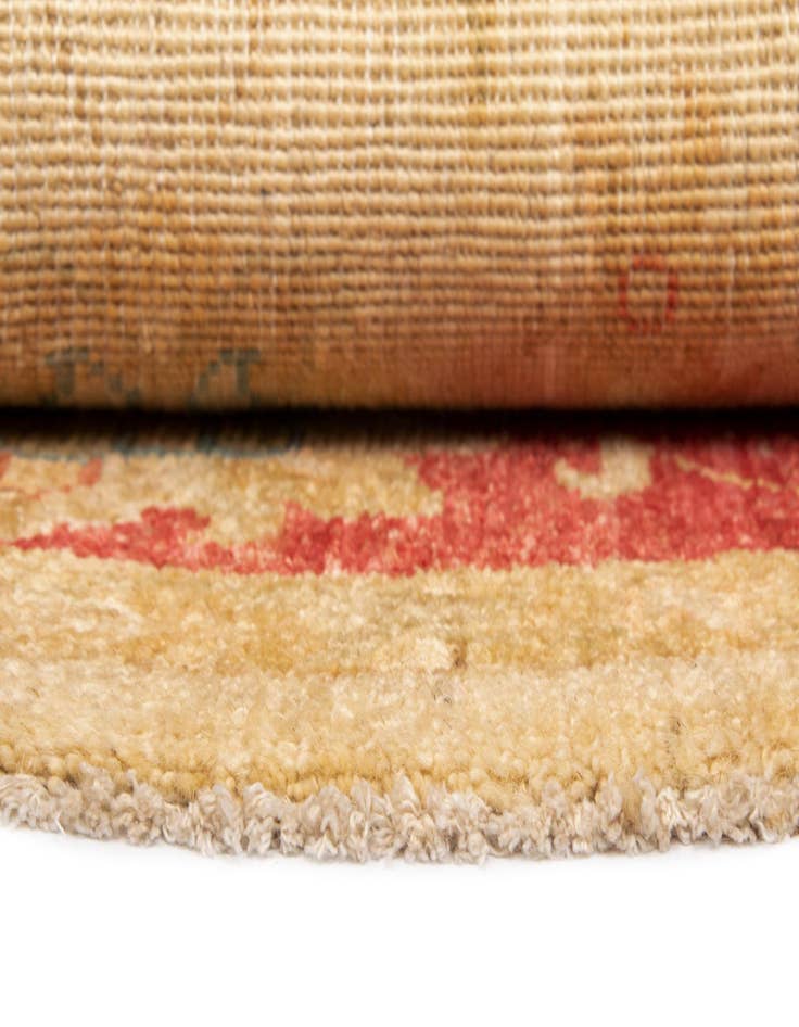 Detail image of  6' 6 x 6' 7 Kaizar Wool Round Rug