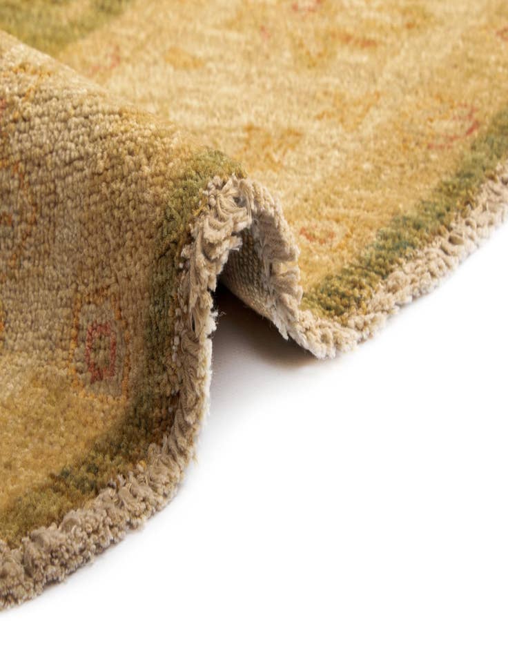 Detail image of  6' 6 x 6' 6 Kaizar Wool Round Rug