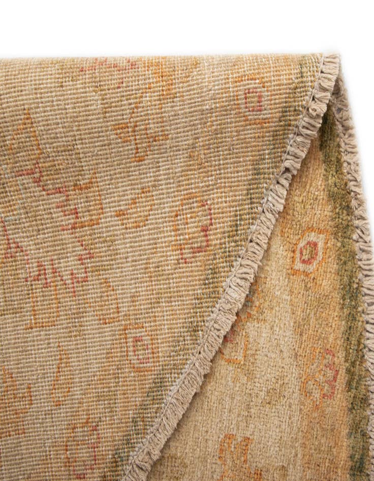 Detail image of  6' 6 x 6' 6 Kaizar Wool Round Rug