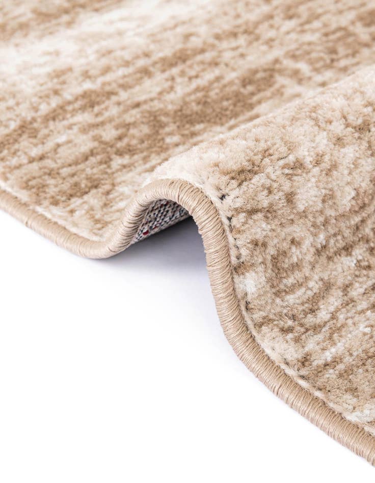 Detail image of  7' 10 x 7' 10 Laguna Round Rug