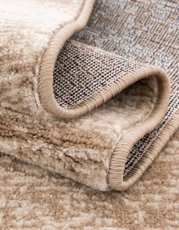 Detail image of  7' 10 x 7' 10 Laguna Round Rug