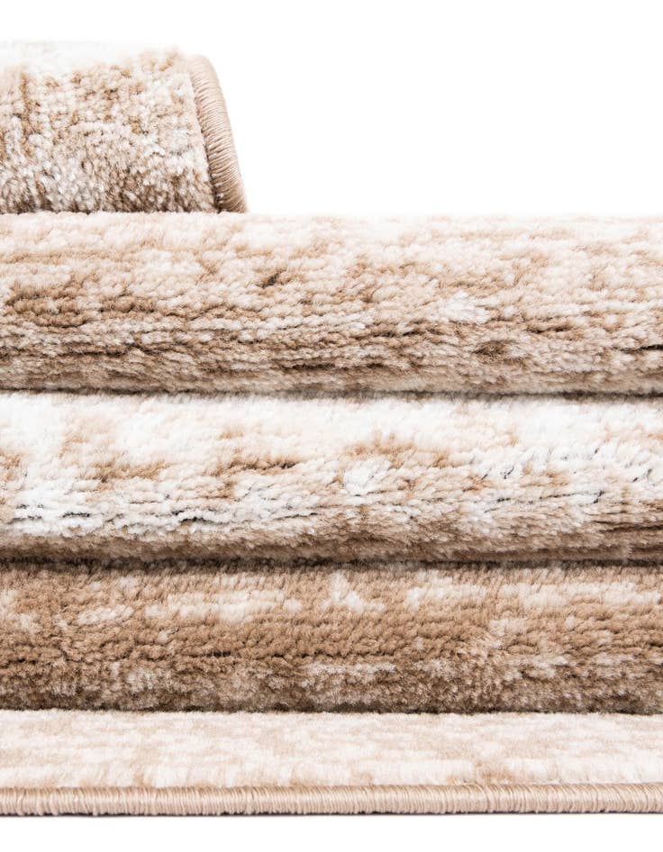 Detail image of  7' 10 x 7' 10 Laguna Round Rug