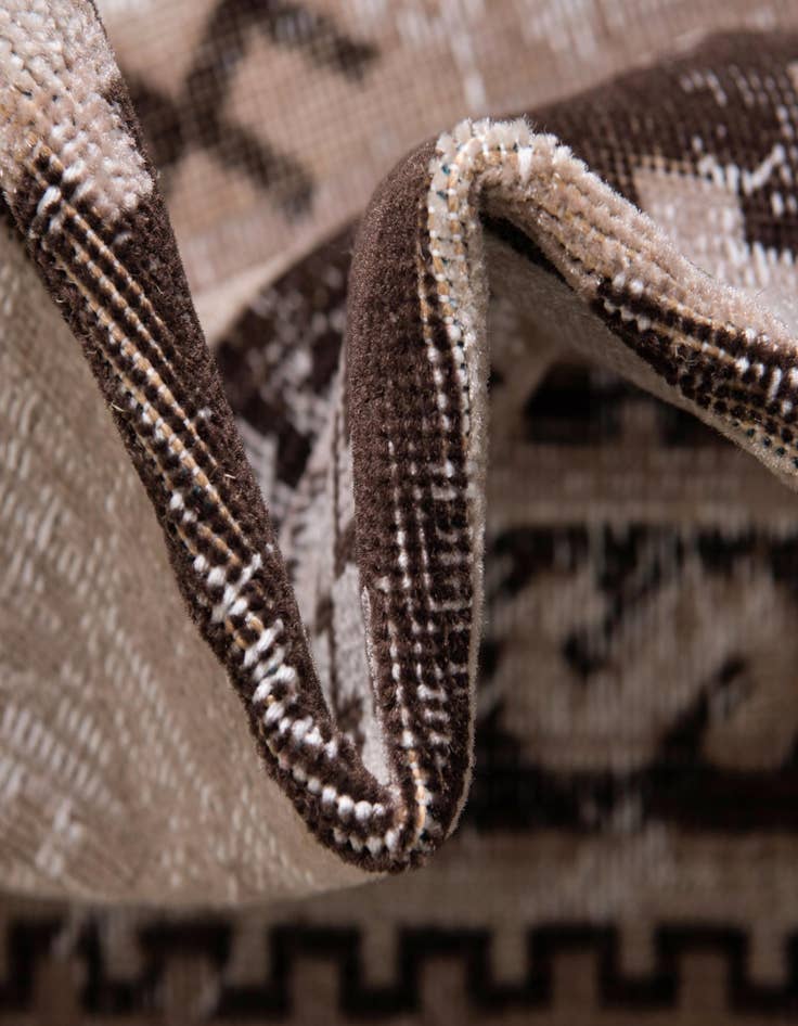 Detail image of  5' 3 x 5' 3 Lucerne Round Rug