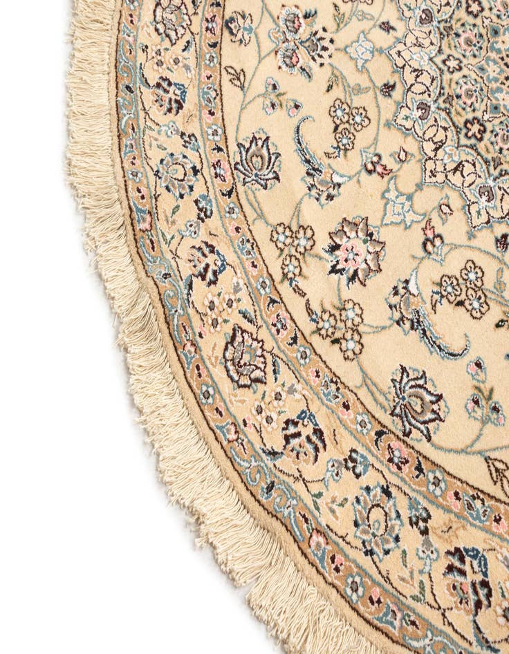 Detail image of  4' 11 x 4' 11 Nain Wool Round Rug