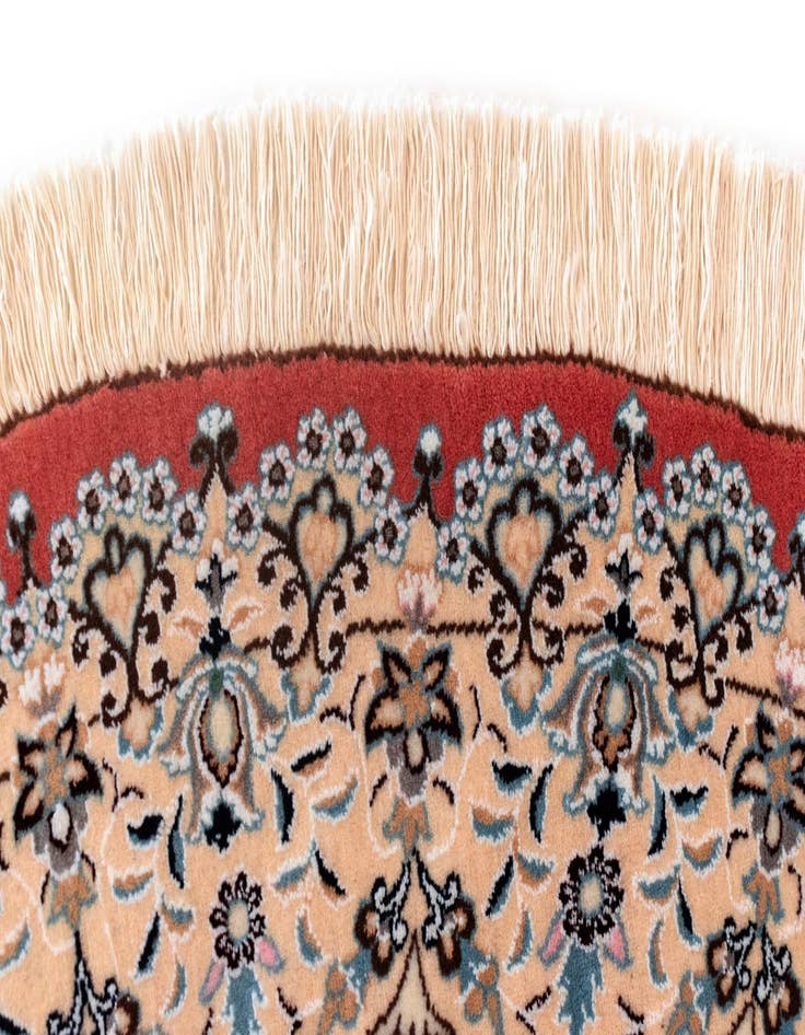 Detail image of  5' 3 x 5' 3 Nain Round Rug