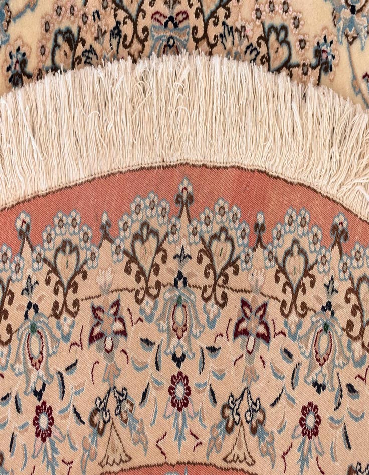Detail image of  5' 3 x 5' 3 Nain Round Rug