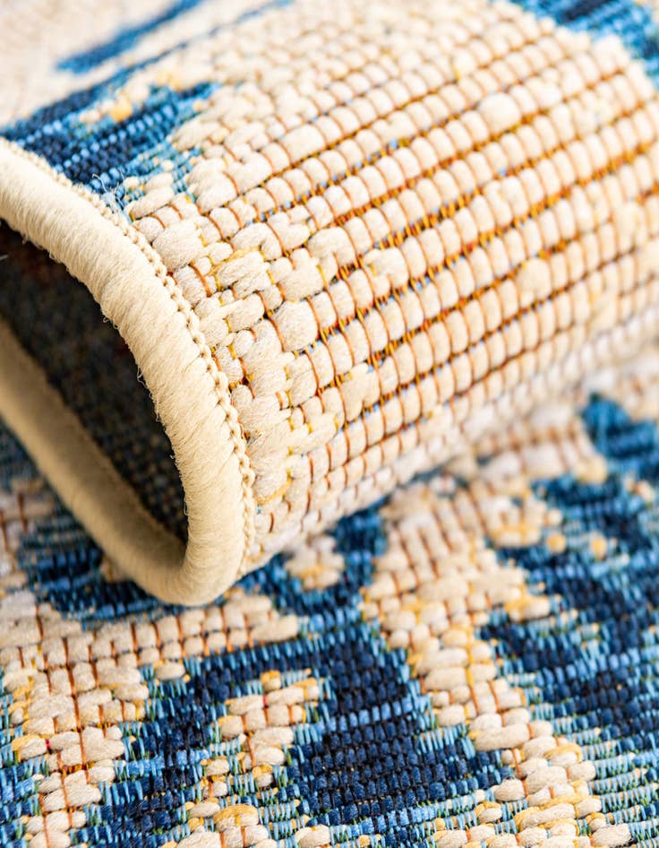 Detail image of  8' x 8'  Washable Botanical Indoor / Outdoor Round Rug