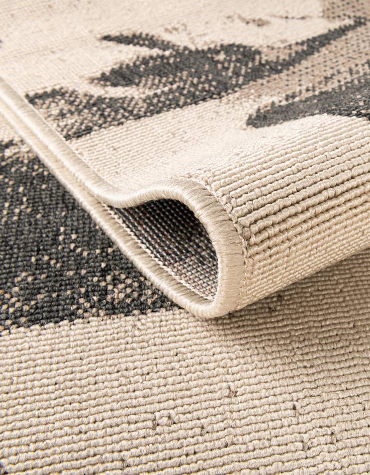 Detail image of  4' x 4'  Washable Coastal Indoor / Outdoor Round Rug