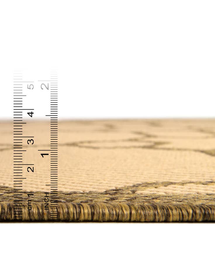 Detail image of  6' x 6'  Washable Lattice Indoor / Outdoor Round Rug