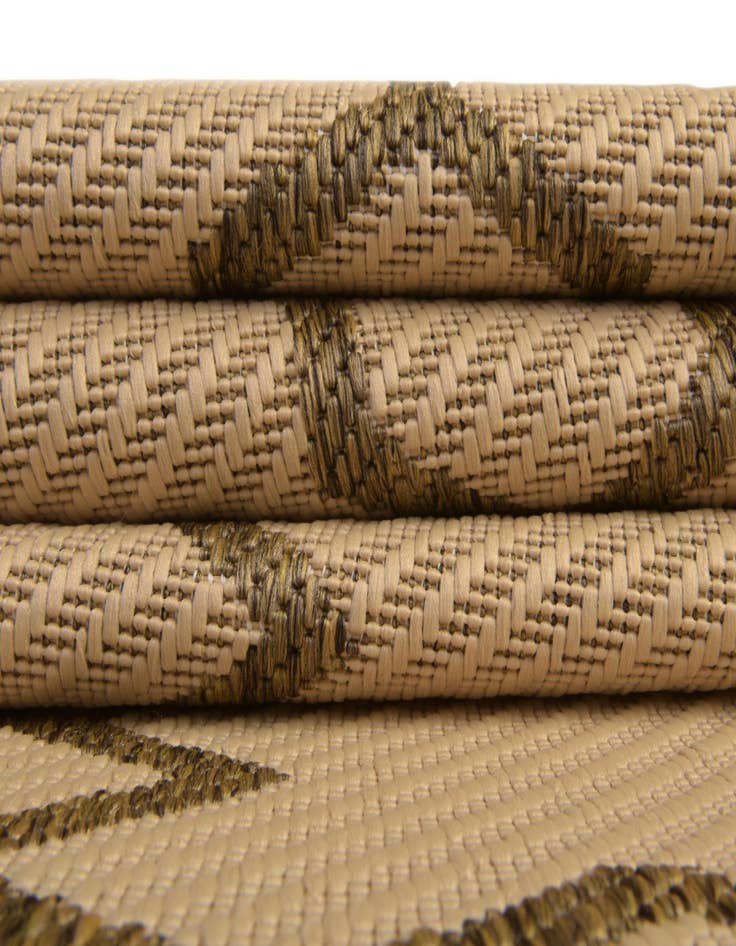 Detail image of  6' x 6'  Washable Lattice Indoor / Outdoor Round Rug