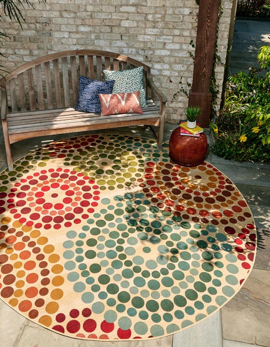 Multicolor 8' x 8' Modern Indoor / Outdoor Round Rug | Rugs.com
