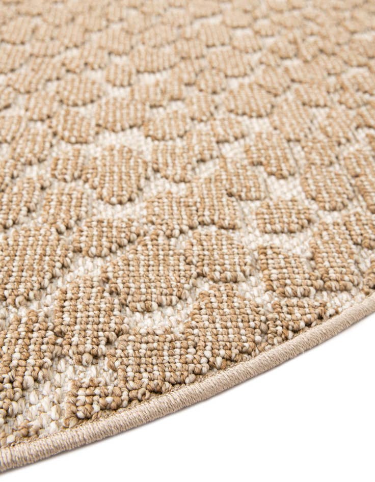 Detail image of  7' 10 x 7' 10  Washable Safari Indoor / Outdoor Round Rug