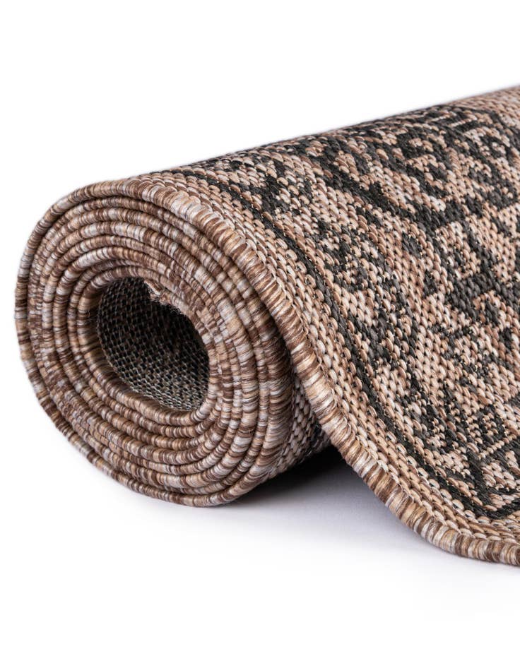 Detail image of  12' x 12'  Washable Traditional Indoor / Outdoor Round Rug