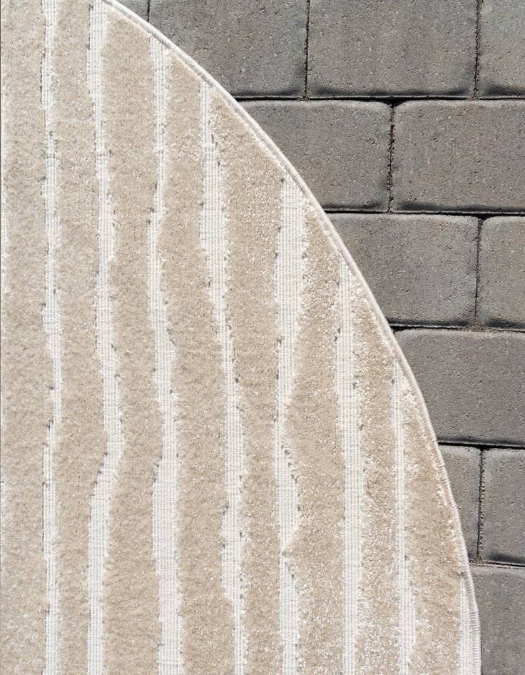 Detail image of  8' x 8'  Washable Sabrina Soto Ola Indoor / Outdoor Round Rug