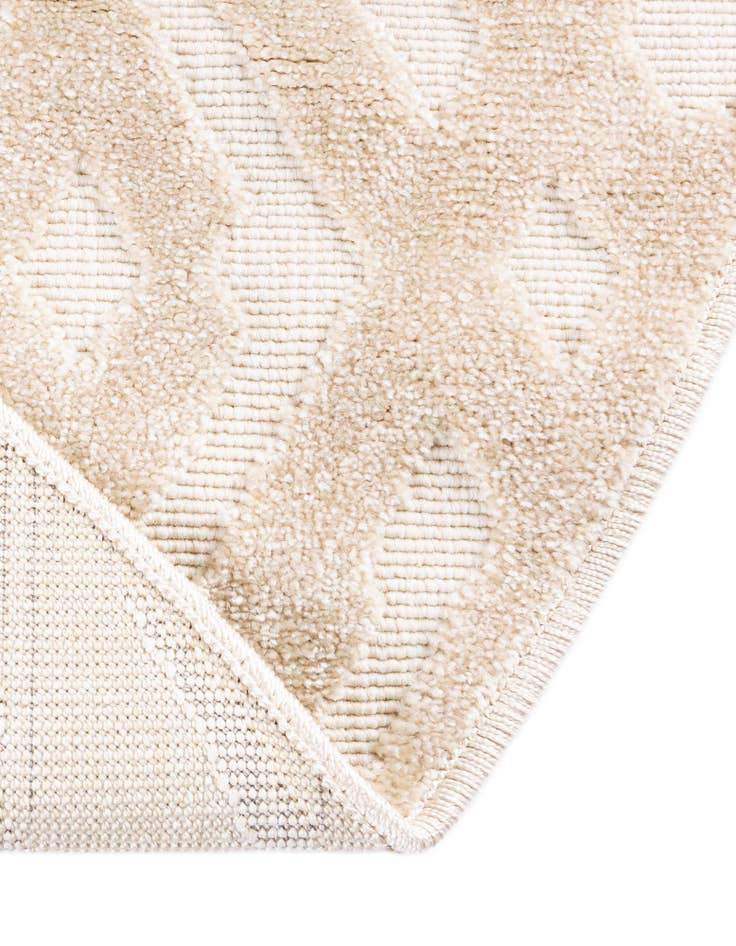 Detail image of  8' x 8'  Washable Sabrina Soto Ella Indoor / Outdoor Round Rug