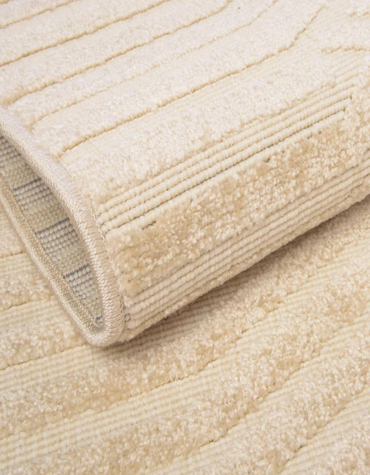 Detail image of  8' x 8'  Washable Sabrina Soto Hudson Indoor / Outdoor Round Rug